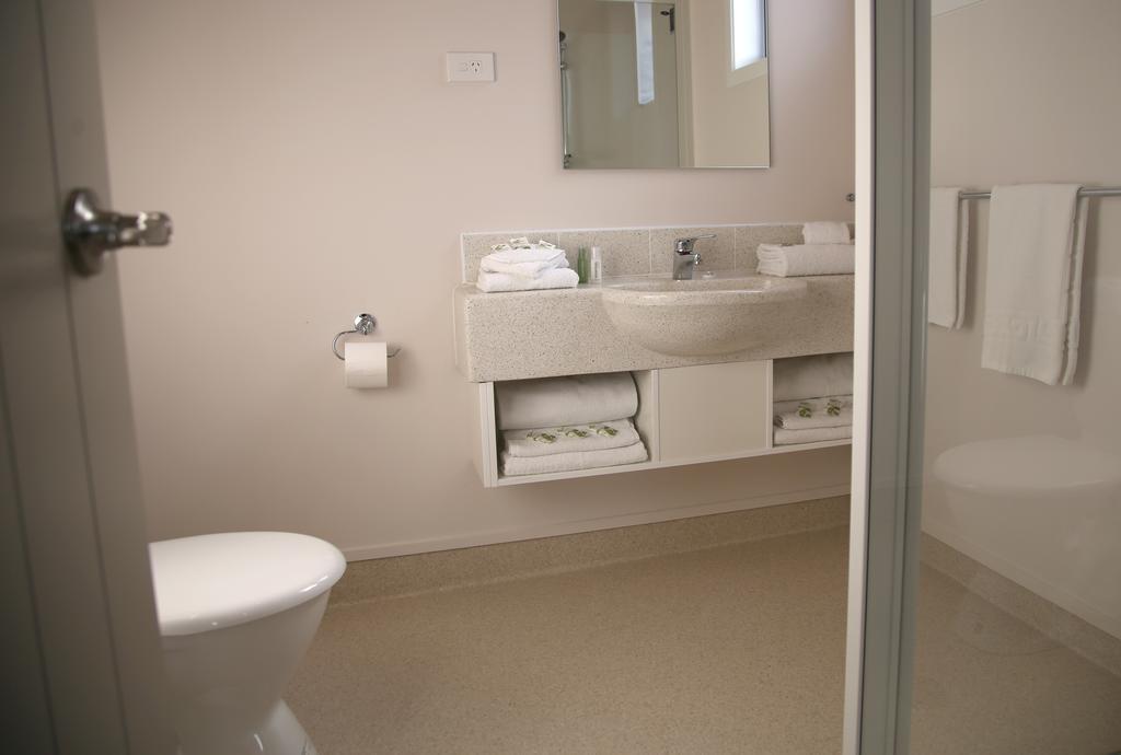 Masonic Hotel Waitara Zimmer foto